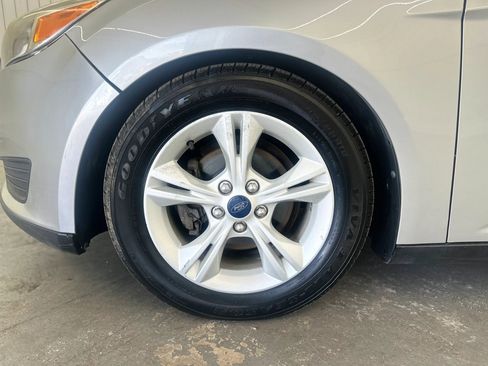 Used 2016 Ford Focus S image 9