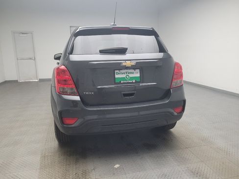 Used 2019 Chevrolet Trax LS w/ Tint and Cruise Package FWD image 6