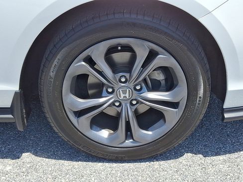 Used 2024 Honda Accord EX image 8