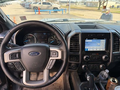 Used 2016 Ford F150 Lariat w/ Equipment Group 502A Luxury image 6