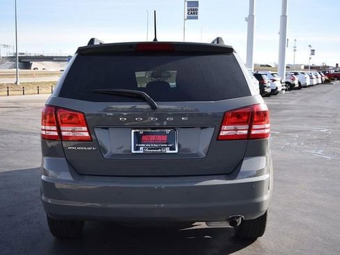 Used 2020 Dodge Journey SE w/ Blacktop Package image 6
