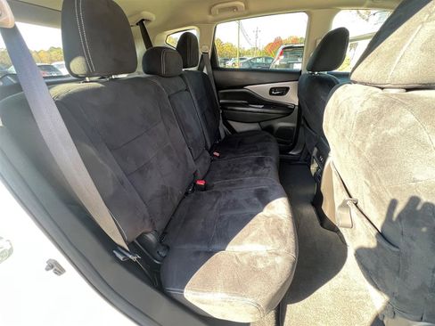 Used 2021 Nissan Murano S image 16