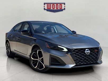 Used 2024 Nissan Altima 2.5 SR