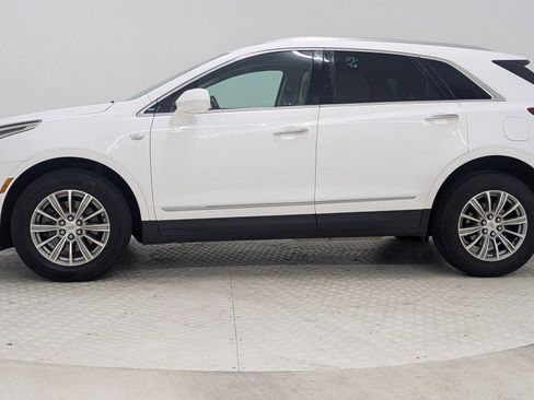 Used 2017 Cadillac XT5 Luxury w/ Driver Awareness Package image 2
