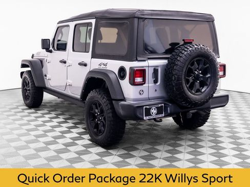 Used 2022 Jeep Wrangler Unlimited Sport AWD/4WD image 3