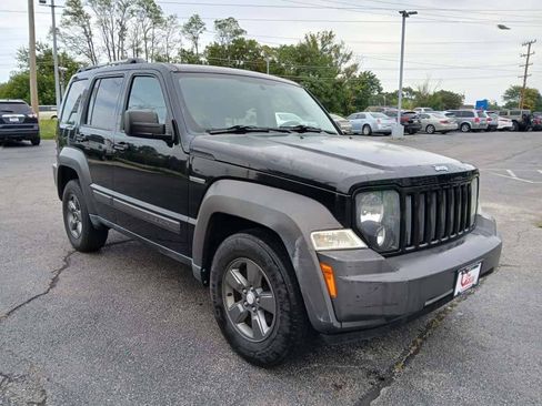 Used 2011 Jeep Liberty Renegade AWD/4WD image 3