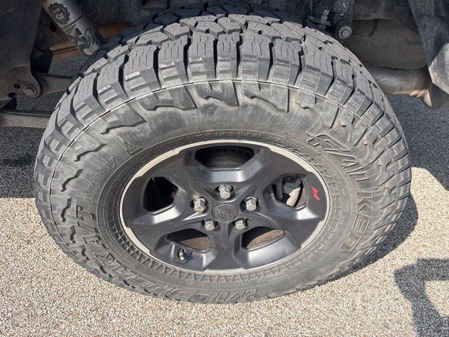 Used 2021 Jeep Gladiator Rubicon AWD/4WD image 6