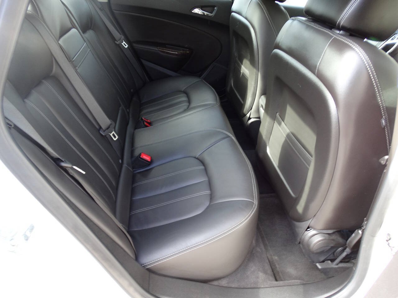 Used 2012 Buick Verano Leather FWD image 33