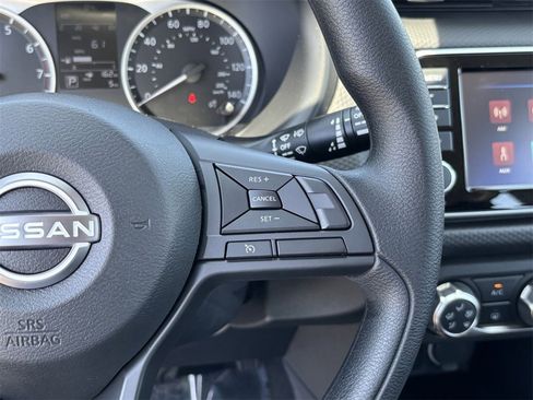 New 2025 Nissan Kicks Play S image 35