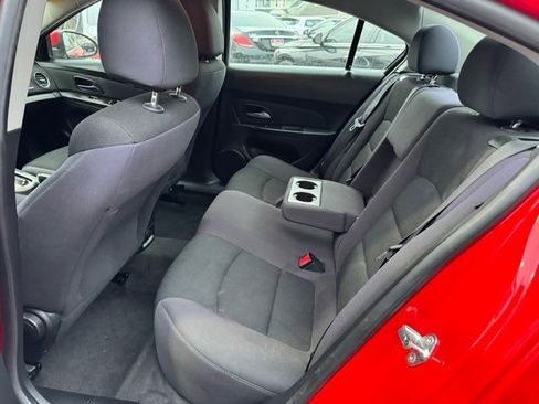 Used 2015 Chevrolet Cruze LT image 17