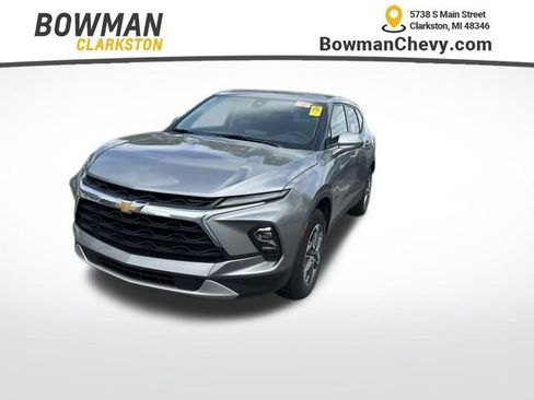 Used 2024 Chevrolet Blazer LT FWD image 1