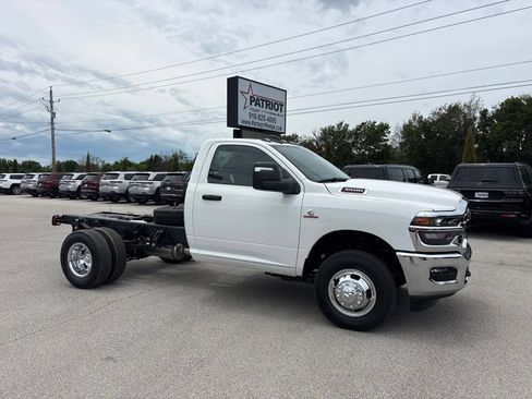 New 2026 RAM 3500 Tradesman w/ Chrome Appearance Group A AWD/4WD image 1