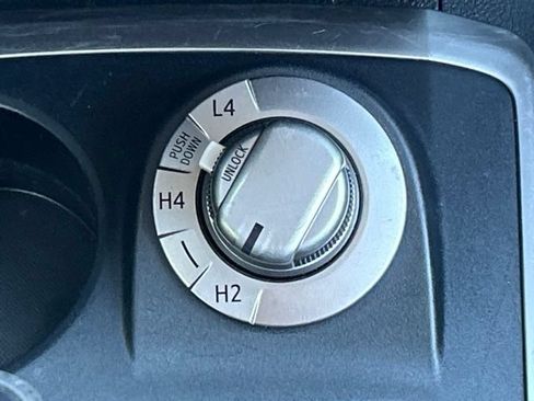 Used 2019 Toyota 4Runner SR5 Premium AWD/4WD image 58