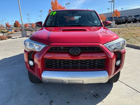 Used 2019 Toyota 4Runner TRD Off-Road Premium image 2