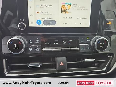 Used 2023 Toyota Highlander LE image 22