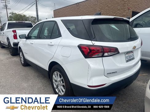 Used 2023 Chevrolet Equinox LS image 5