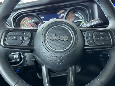 Used 2024 Jeep Wrangler Unlimited Rubicon 4xe image 23