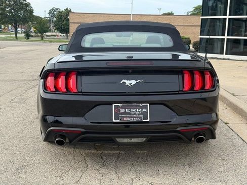 Used 2022 Ford Mustang Premium RWD image 4