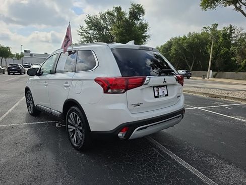 Used 2019 Mitsubishi Outlander SEL FWD image 3