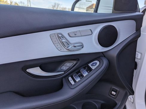 Used 2021 Mercedes-Benz GLC 300 4MATIC image 12