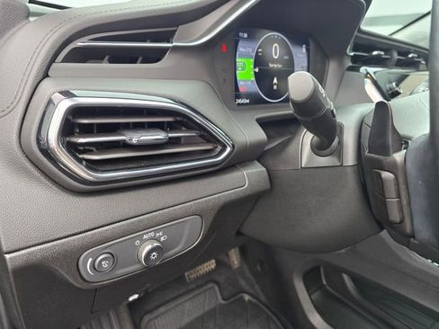 Used 2023 Chevrolet Bolt EUV Premier w/ Redline Edition image 20