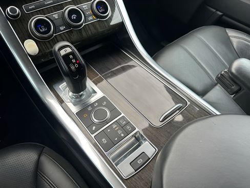 Used 2017 Land Rover Range Rover Sport HSE image 23