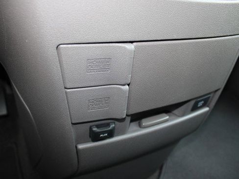 Used 2012 Honda Odyssey Touring Elite image 34