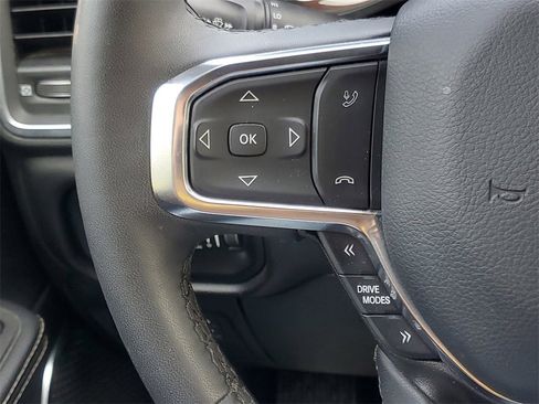 Used 2025 RAM 1500 Laramie image 19
