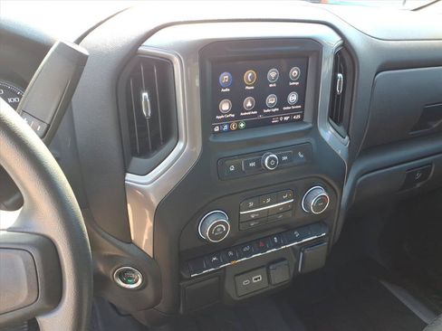 Used 2024 Chevrolet Silverado 1500 Custom Trail Boss AWD/4WD image 26