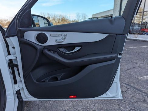 Used 2021 Mercedes-Benz GLC 300 4MATIC image 31