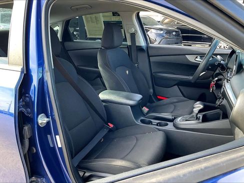 Used 2019 Kia Forte LXS image 8