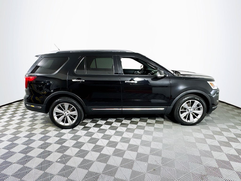 Used 2018 Ford Explorer Limited AWD/4WD image 8