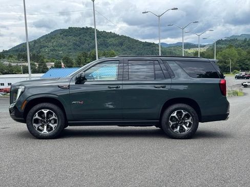 Used 2026 GMC Yukon AT4 Ultimate w/ LPO, Floor Liner Package AWD/4WD image 5