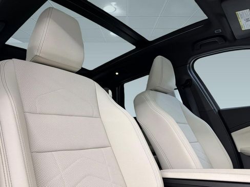 Used 2026 BMW X1 xDrive28i w/ Technology Package image 14