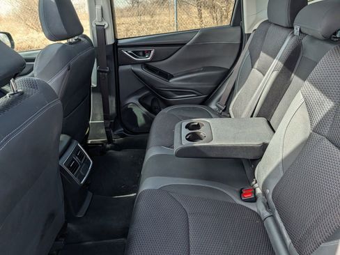 Used 2022 Subaru Forester Premium AWD/4WD image 19
