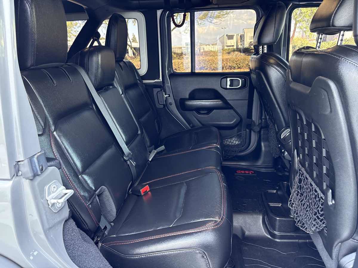 Used 2020 Jeep Wrangler Unlimited Rubicon AWD/4WD image 15