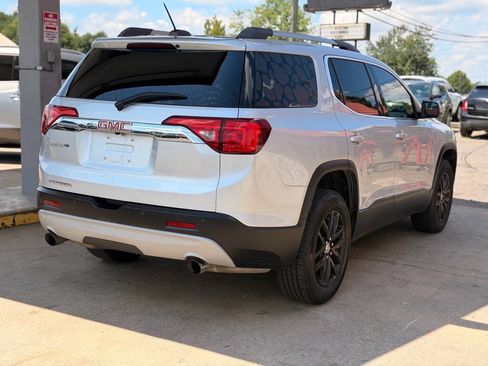 Used 2019 GMC Acadia SLT FWD image 8