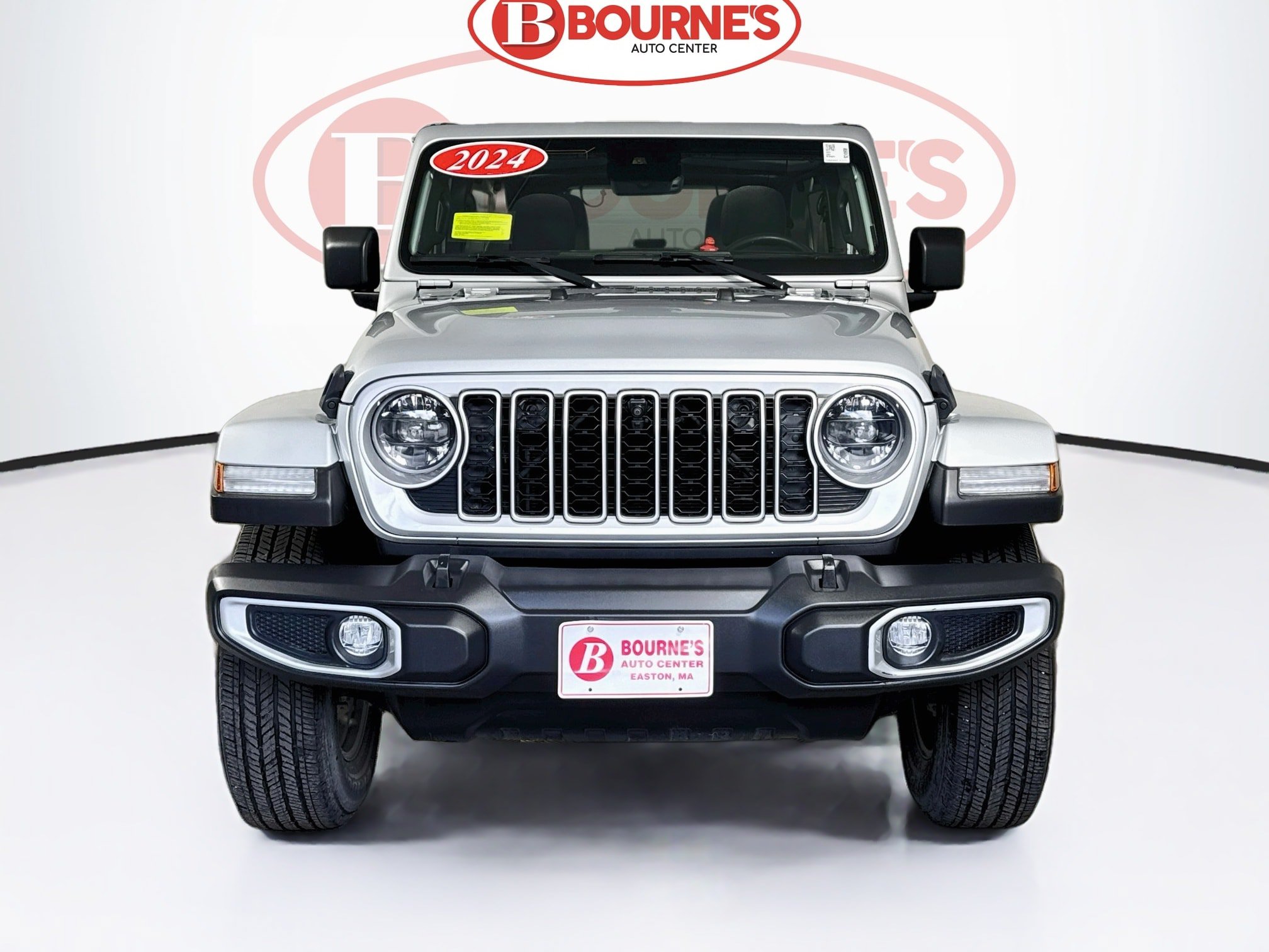 Used 2024 Jeep Wrangler Unlimited Sahara w/ Technology Group AWD/4WD image 6