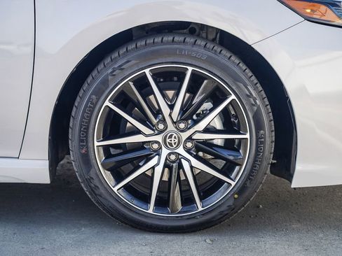 Used 2023 Toyota Camry SE image 11