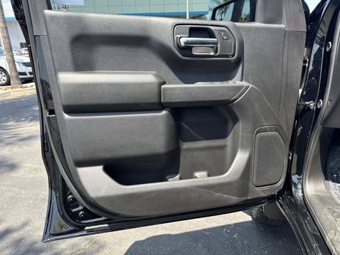 Used 2024 Chevrolet Silverado 1500 Custom Trail Boss AWD/4WD image 18