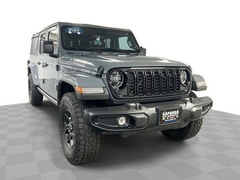Used 2024 Jeep Gladiator Sport AWD/4WD image 1