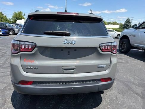 Used 2024 Jeep Compass Latitude AWD/4WD image 6