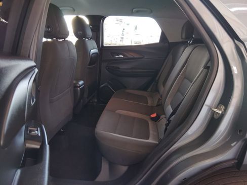 Used 2021 Chevrolet TrailBlazer LT AWD/4WD image 18