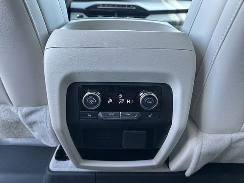 Used 2025 Buick Enclave Avenir w/ Trailering Package, 5000 lbs. image 22