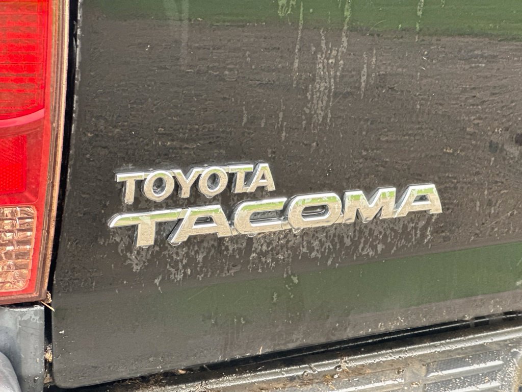 Used 2012 Toyota Tacoma 4x4 Regular Cab image 4