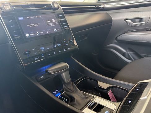Certified 2022 Hyundai Tucson SEL w/ Convenience Package FWD image 16