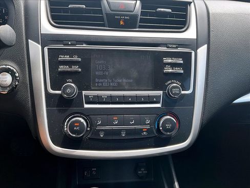 Used 2017 Nissan Altima 2.5 S w/ Power Driver Seat Package FWD image 17