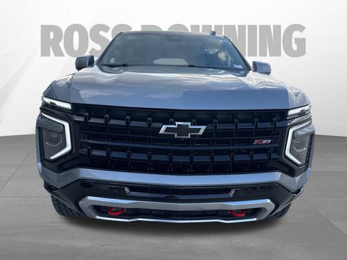 Used 2025 Chevrolet Suburban Z71 image 10