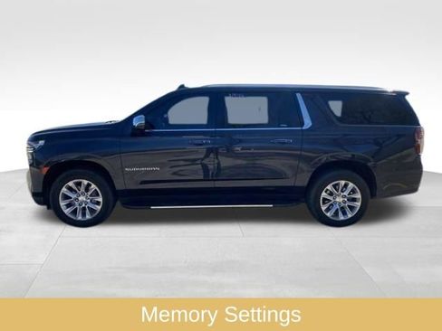 Used 2023 Chevrolet Suburban Premier image 8