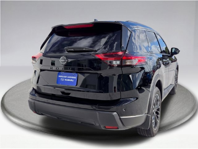 Used 2026 Nissan Rogue Dark Armor FWD image 11